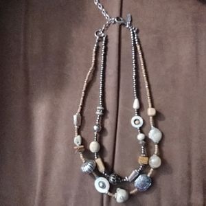 Treska double necklaces splits apart into 2, you can wear 1 or 2 at a time